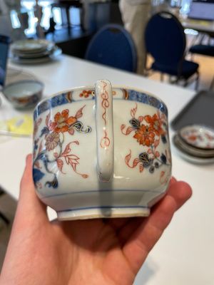 A varied collection of fourteen Chinese Imari-style wares, Kangxi/Qianlong — 照片 8