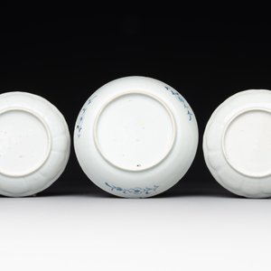 A varied collection of fourteen Chinese Imari-style wares, Kangxi/Qianlong — 照片 15