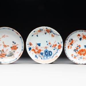 A varied collection of fourteen Chinese Imari-style wares, Kangxi/Qianlong — 照片 16