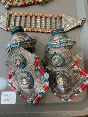 A varied collection of jewellery and accessories, Afghanistan, India, Pakistan, and Yemen, 19th C. — photo 7