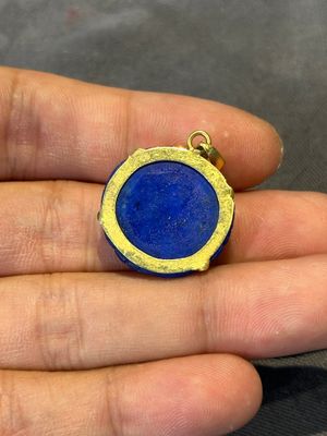 A varied collection of jewellery in jade and lapis lazuli, including gold mounts, China, 19/20th C. — foto 3