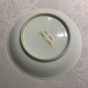 A varied collection of monochrome Chinese porcelain, 19/20th C. — photo 11