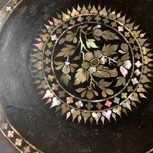 A varied collection of mother-of-pearl and mica-inlaid lacquerware, Southeast Asia, 19/20th C. — 照片 25