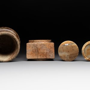 A varied collection of nine Chinese archaistic jade and stone carvings, 20th C. — photo 17