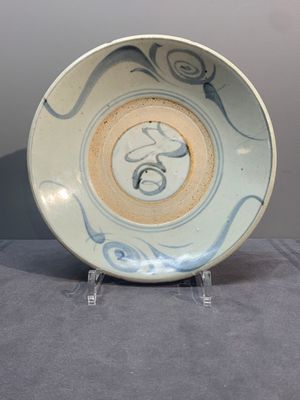 A varied collection of nine Chinese blue and white wares, Ming and later — photo 5