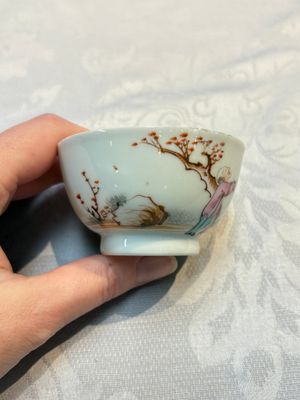 A varied collection of nine Chinese blue, white and famille rose wares, Kangxi and later — 照片 27