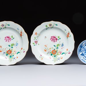 A varied collection of nine Chinese blue, white and famille rose wares, Kangxi and later — 照片 6