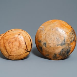 A varied collection of partly painted pottery, Middle- and South-America — photo 7