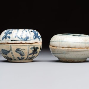 A varied collection of seven Chinese and Japanese blue and white wares, 16/18th C. — foto 3