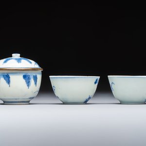 A varied collection of seven Chinese and Japanese blue and white wares, 16/18th C. — foto 9