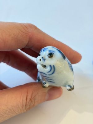 A varied collection of seven Chinese blue and white wares, Chenghua marks, 19th C. — photo 13