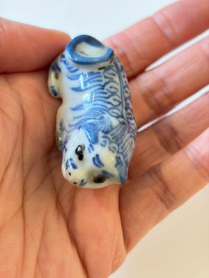 A varied collection of seven Chinese blue and white wares, Chenghua marks, 19th C. — photo 17