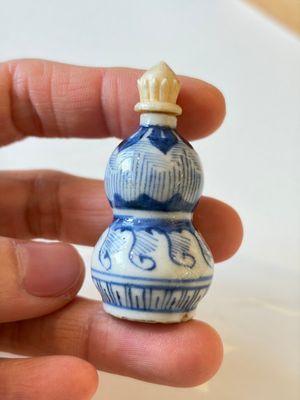 A varied collection of seven Chinese blue and white wares, Chenghua marks, 19th C. — photo 24