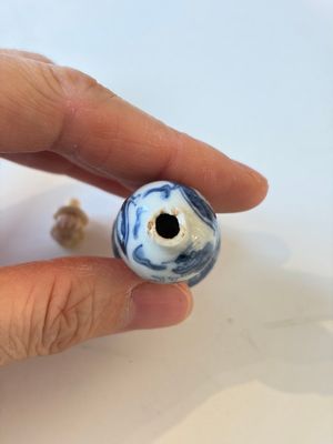A varied collection of seven Chinese blue and white wares, Chenghua marks, 19th C. — photo 34