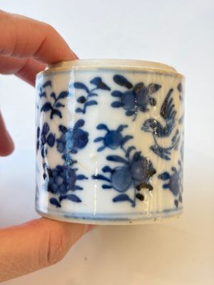 A varied collection of seven Chinese blue and white wares, Chenghua marks, 19th C. — photo 47