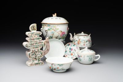 A varied collection of seven Chinese famille rose, verte and monochrome wares, 19th C.