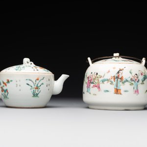 A varied collection of seven Chinese famille rose, verte and monochrome wares, 19th C. — photo 8