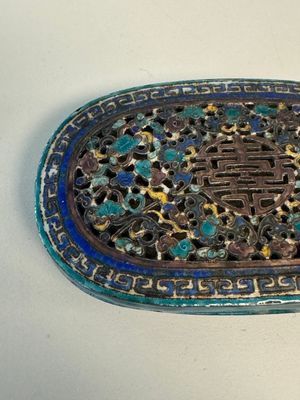 A varied collection of six Chinese carvings and metal wares, China, 16/19th C. — foto 8