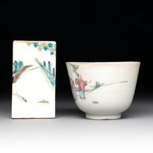 A varied collection of six Chinese famille rose wares, signed Hong Yishun 洪義順 and Luo Yongda 羅永發, Guangxu mark, 19/20th C. — foto 21