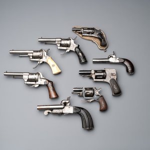 A varied collection of small European firearms, 19th C. — 照片 1