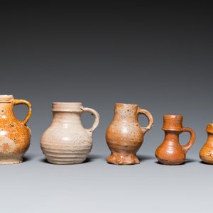 A varied collection of stoneware, tiles and related publications, 14th C. and later — 照片 10