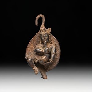 A varied collection of ten Indian bronze objects, 19/20th C. — foto 2