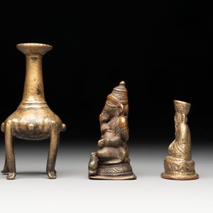 A varied collection of ten Indian bronze objects, 19/20th C. — foto 21