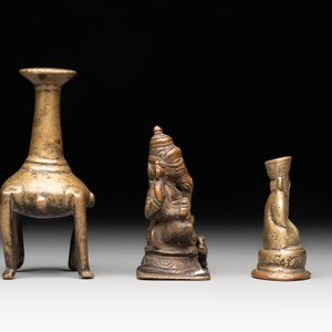 A varied collection of ten Indian bronze objects, 19/20th C. — foto 23