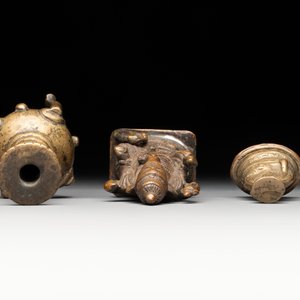 A varied collection of ten Indian bronze objects, 19/20th C. — foto 24