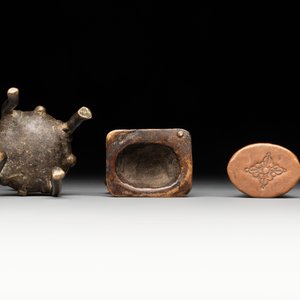 A varied collection of ten Indian bronze objects, 19/20th C. — foto 25