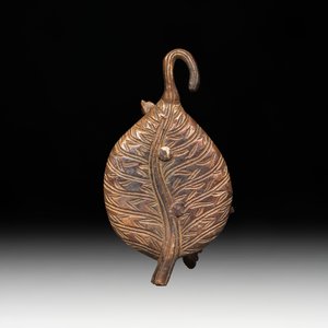 A varied collection of ten Indian bronze objects, 19/20th C. — foto 3