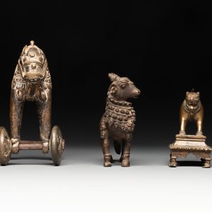 A varied collection of ten Indian bronze objects, 19/20th C. — foto 7