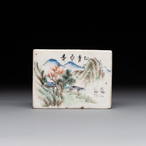 A varied collection of thirteen pieces Chinese famille rose and verte porcelain, 19th C. — 照片 16