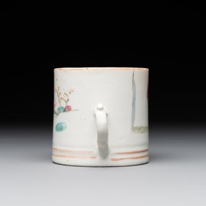 A varied collection of thirteen pieces Chinese famille rose and verte porcelain, 19th C. — 照片 29