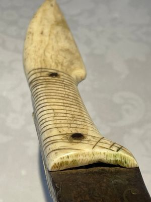 A varied collection of two daggers, two swords and forearm protection, India and Turkey, 19th C. — foto 16