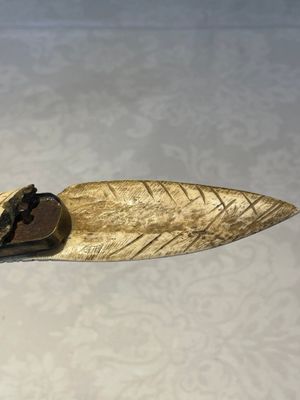 A varied collection of two daggers, two swords and forearm protection, India and Turkey, 19th C. — foto 20