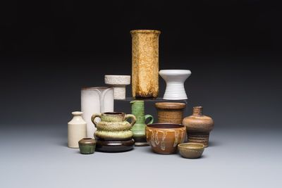 A varied group of 12 glazed pottery wares, 20th C.