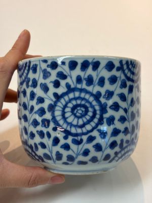 A varied group of 15 Chinese blue and white wares, 18th C. and later — 照片 17