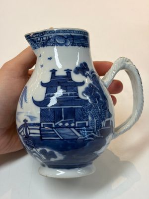 A varied group of 15 Chinese blue and white wares, 18th C. and later — 照片 30