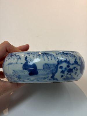 A varied group of 15 Chinese blue and white wares, 18th C. and later — 照片 4