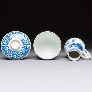 A varied group of 15 Chinese blue and white wares, 18th C. and later — 照片 14
