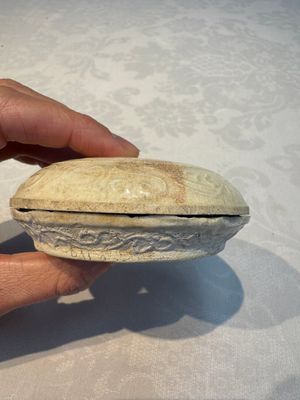 A varied group of five Chinese monochrome wares, Song/Yuan — 照片 52