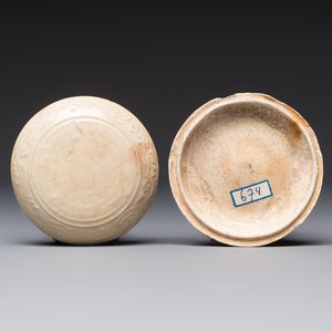 A varied group of five Chinese monochrome wares, Song/Yuan — 照片 15
