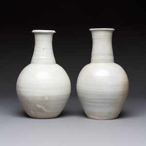 A varied group of five Chinese monochrome wares, Song/Yuan — 照片 3