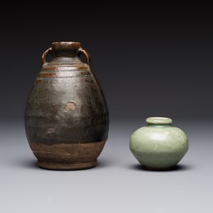 A varied group of five Chinese monochrome wares, Song/Yuan — 照片 9