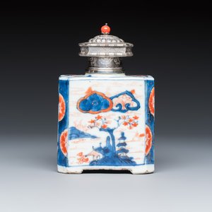 A varied group of seven Chinese blue, white, famille rose and Imari-style tea bowls and saucers, and an Imari-style tea caddy — photo 2