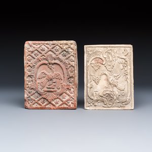 A varied group of seven fireplace tiles — 照片 2