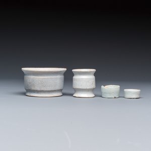 A varied group of six white-glazed Delftwares — photo 11