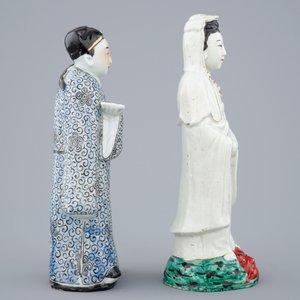 A varied lot of Chinese famille rose porcelain, 19/20th C. — photo 5