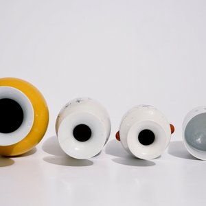 A varied lot of Chinese famille rose, verte and monochrome porcelain, 19/20th C. — photo 7